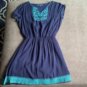 Super cute dress for work or going out!